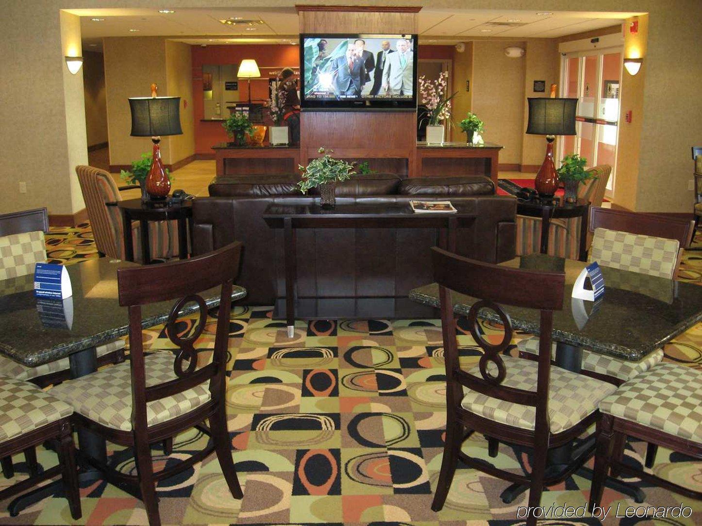 Hampton Inn & Suites Davenport Étterem fotó