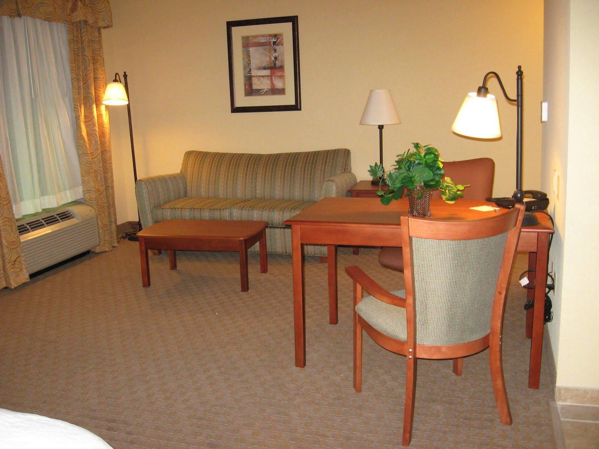 Hampton Inn & Suites Davenport Szoba fotó